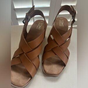 Toms Tan Cross-Strap Sandals